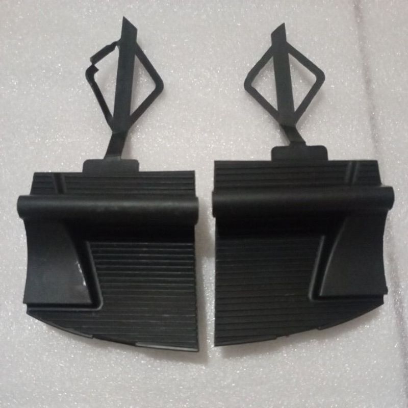 tutup baut bumper Daihatsu sigra original