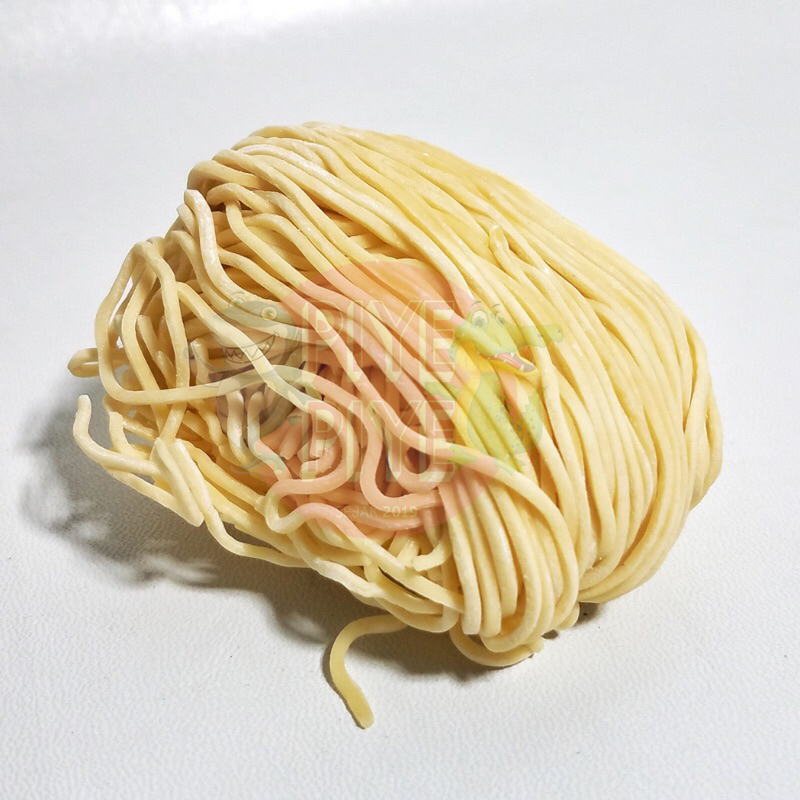 

MIE MENTAH BULAT SURABAYA | MIE AYAM | MIE TELUR | MIE PEDAS | MIE GACOAN