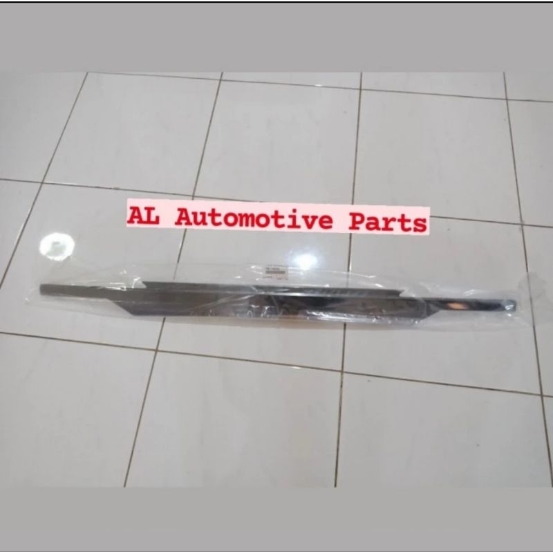 List Trunklid / List Bagasi Avanza Veloz 2019-2020 Original