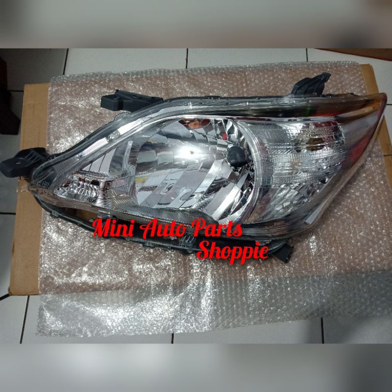 Lampu DEPAN Head Lamp HEADLAMP Innova 2012-2015 ORIGINAL