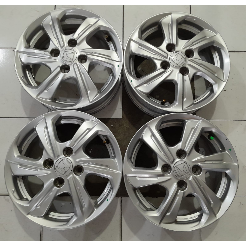VELG MOBIL BEKAS BRIO E RING 14 LOBANG 4X100