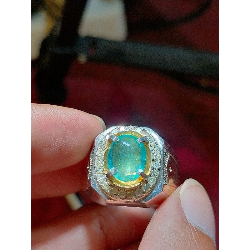 Natural Emerald Beryl Zamrud Ural Rusia