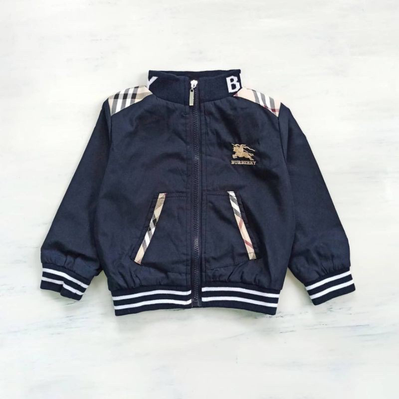 Preloved jaket anak 4-5tahun burberry / jacket anak 4tahun 5tahun prelove burbery