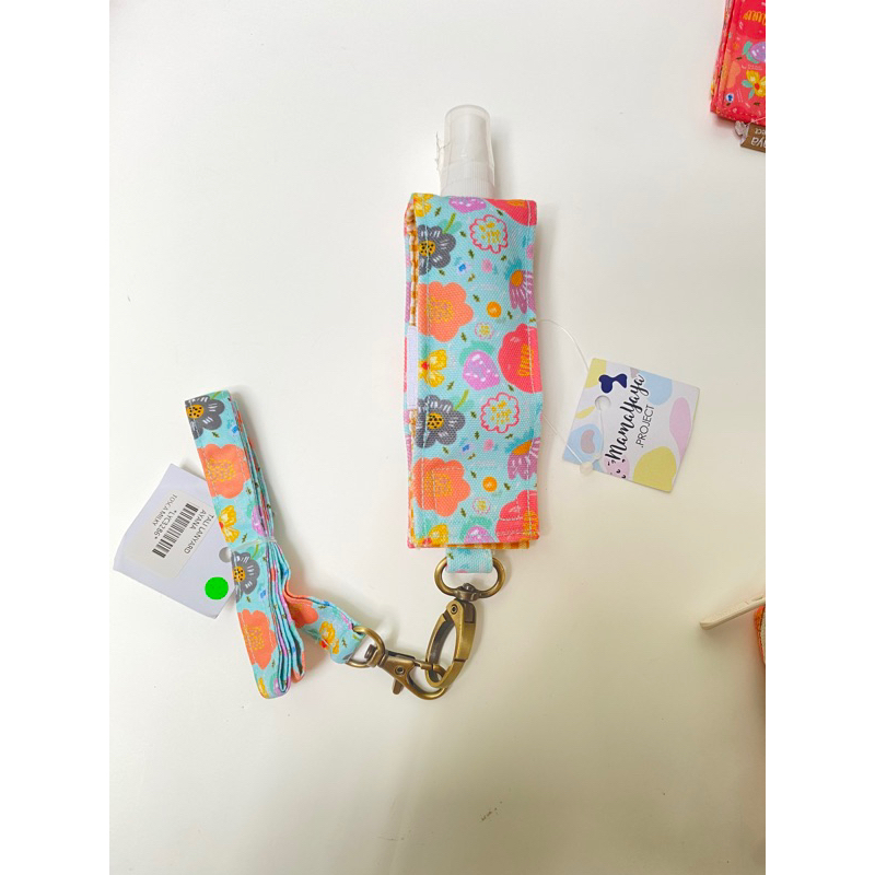 

LANYARD DAN HANDSANITIZER BY MAMAYAYAPROJECT