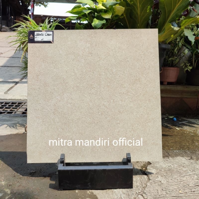 GRANITE LANTAI 60X60 ARIENTA Cream / MATT / ARNA
