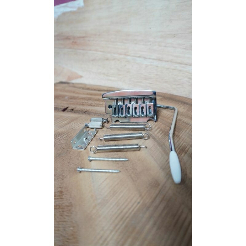 Tremolo gitar semi updown
