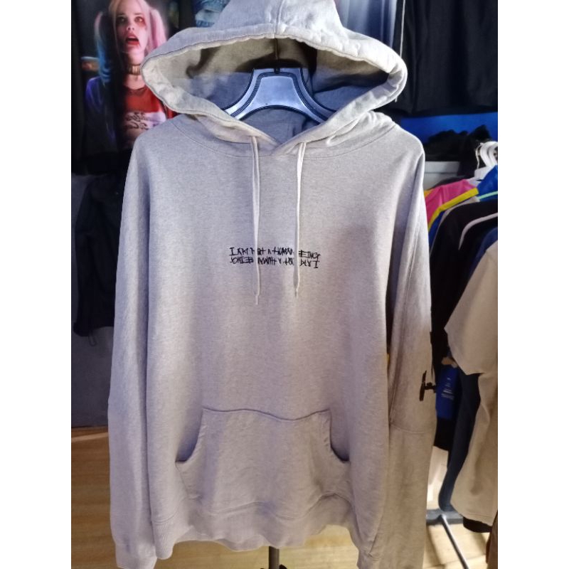 hoodie i'm not a human being grey ld 125 p 74