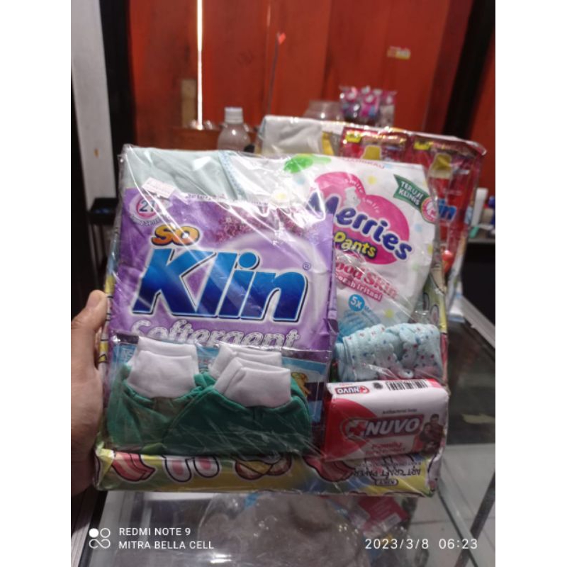 parcel bayi baru lahir