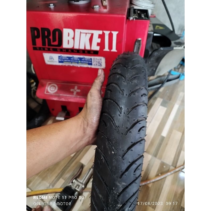 Ban Bs Balckstone 80/90-14 Non tubles/Ban Depan Yamaha Mio Soul GT125/Ban Bs Balckstone Depan Beat K