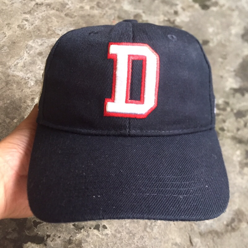 Topi Bekas Second Logo D