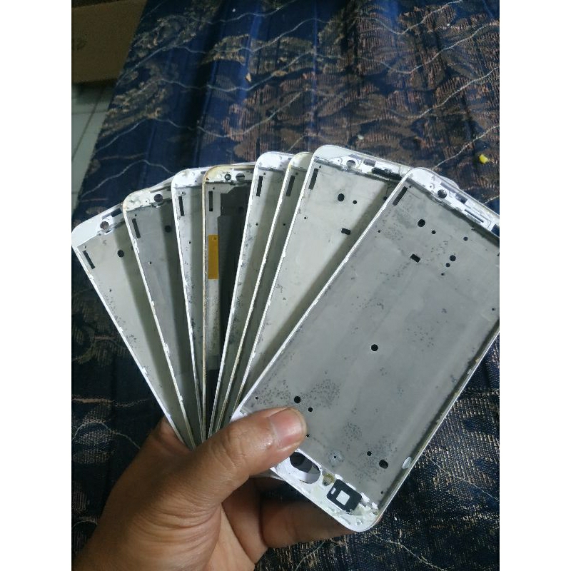 frame bekas oppo f1s