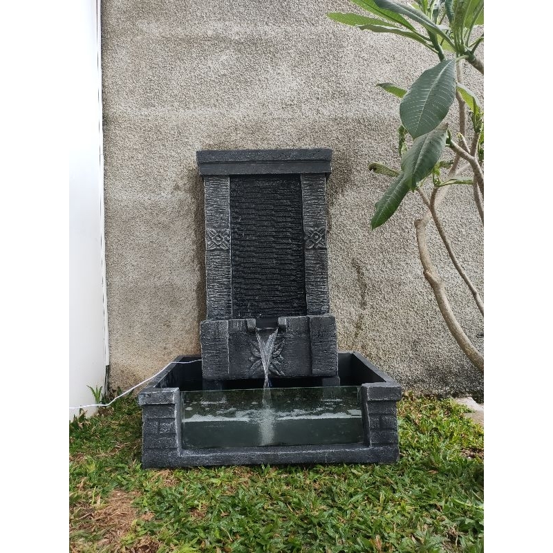 kolam air mancur minimalis kaca