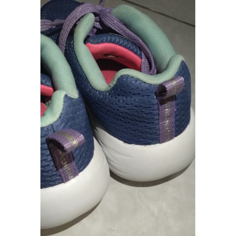 Sepatu anak perempuan bekas branded Skechers 100% original MURAH