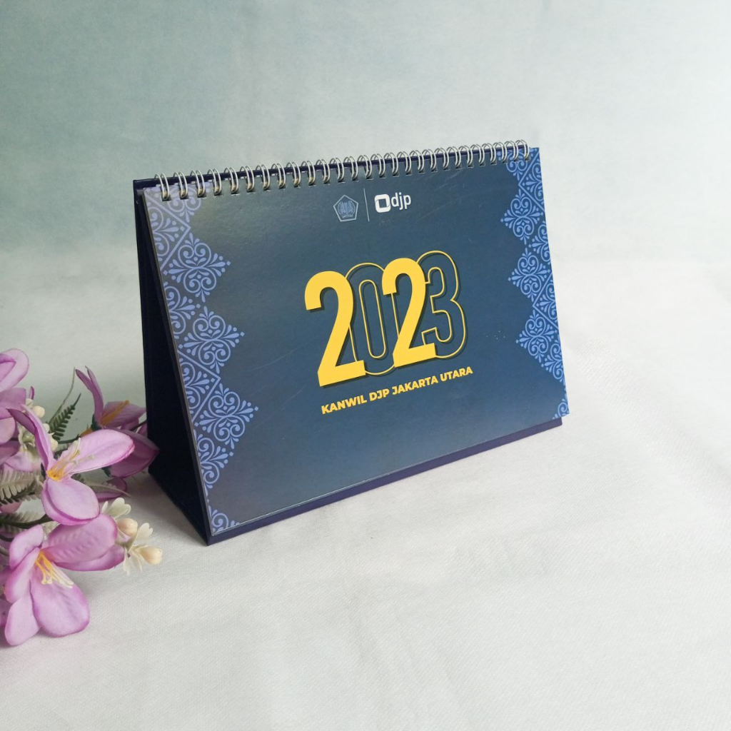 

Kalender custom - Kalender duduk custom desain - Kalender murah