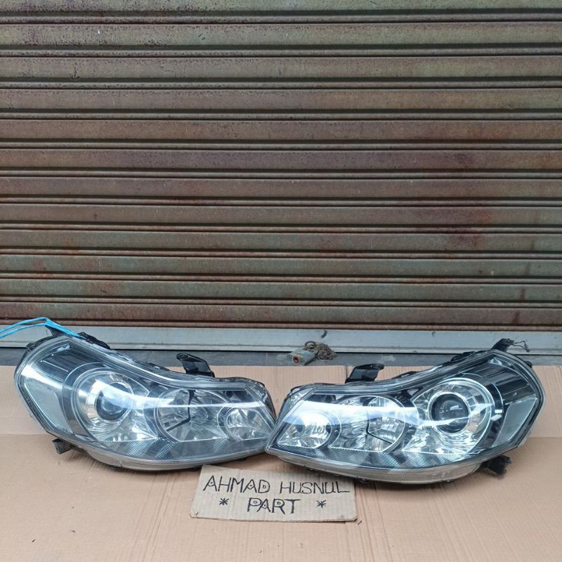 lampu depan headlamp x-over x over SX4 neo baleno 2008 2009 2010 2012 original