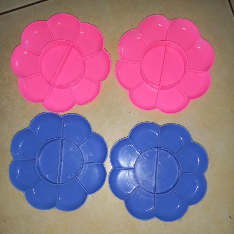

Piring Cat Air Alat Lukis