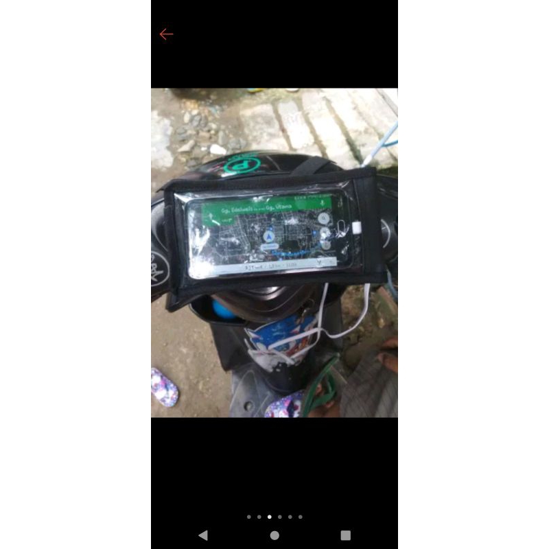 Holder hp untuk di motor dan stir mobil
