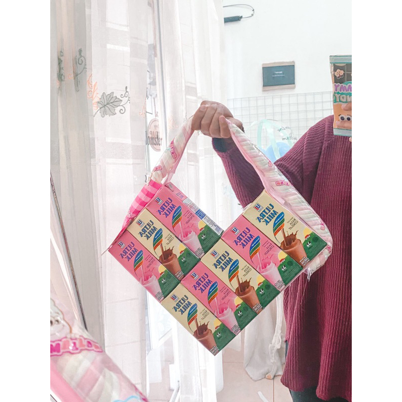 

Ultramilk Love Lope - Tas Susu - Susu Bentuk Tas