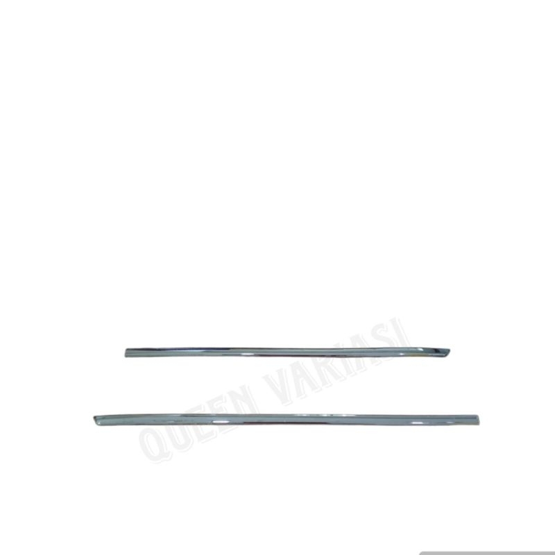 LIS CROM KACA BELAKANG MOBIL KIJANG INNOVA