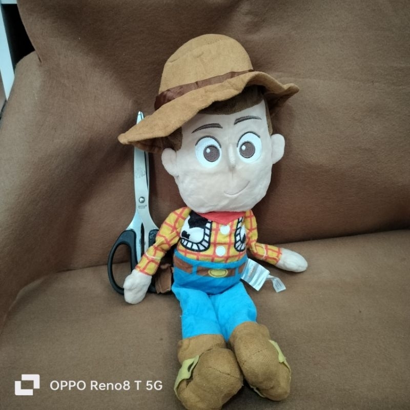 Boneka woody toy story