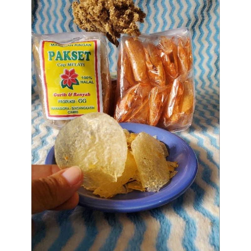 

Pakset, keripik kaca, kicimpring tipis khas Ciamis