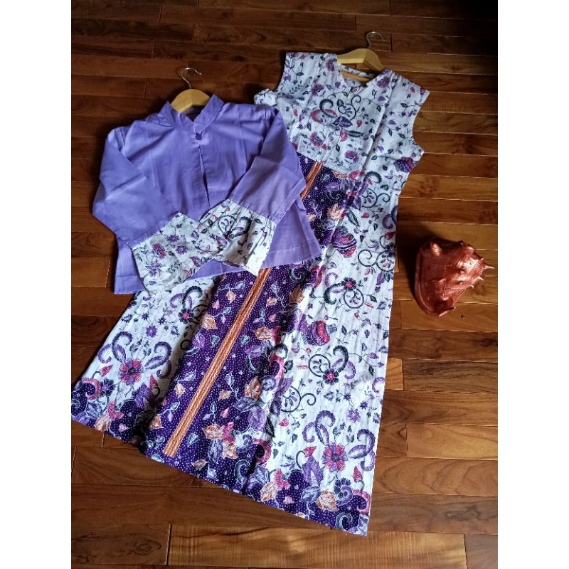 SETELAN GAMIS BATIK DAN ROMPI