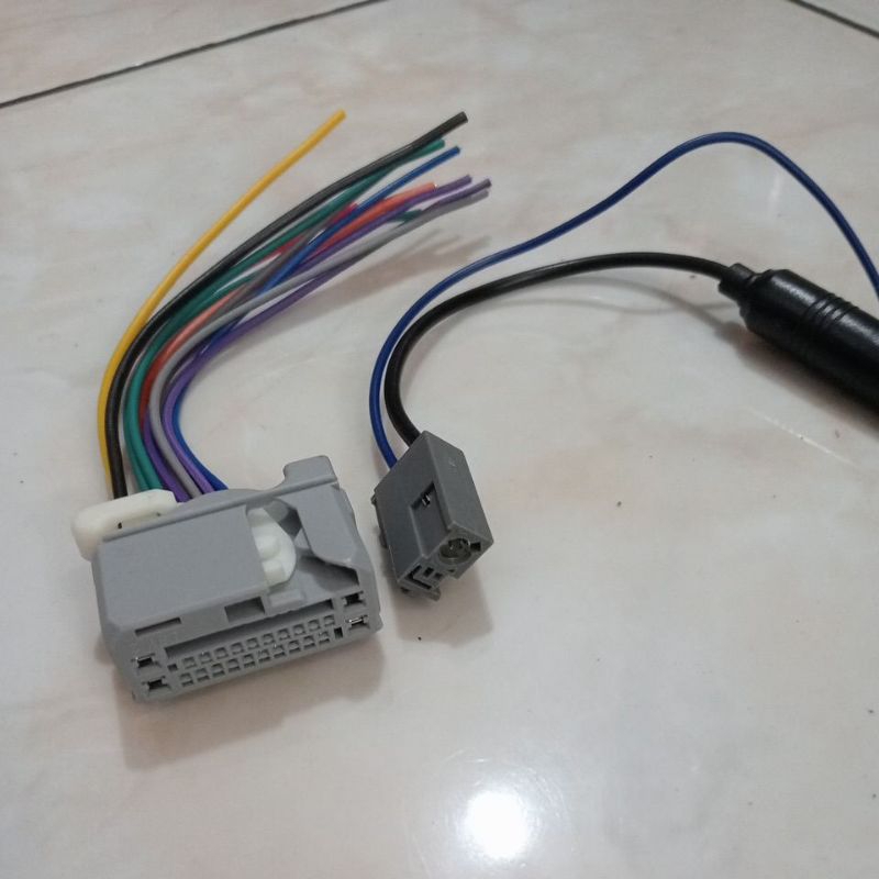 RK SOKET HEAD UNIT HONDA BRIO MOBILIO JVC KW-R500