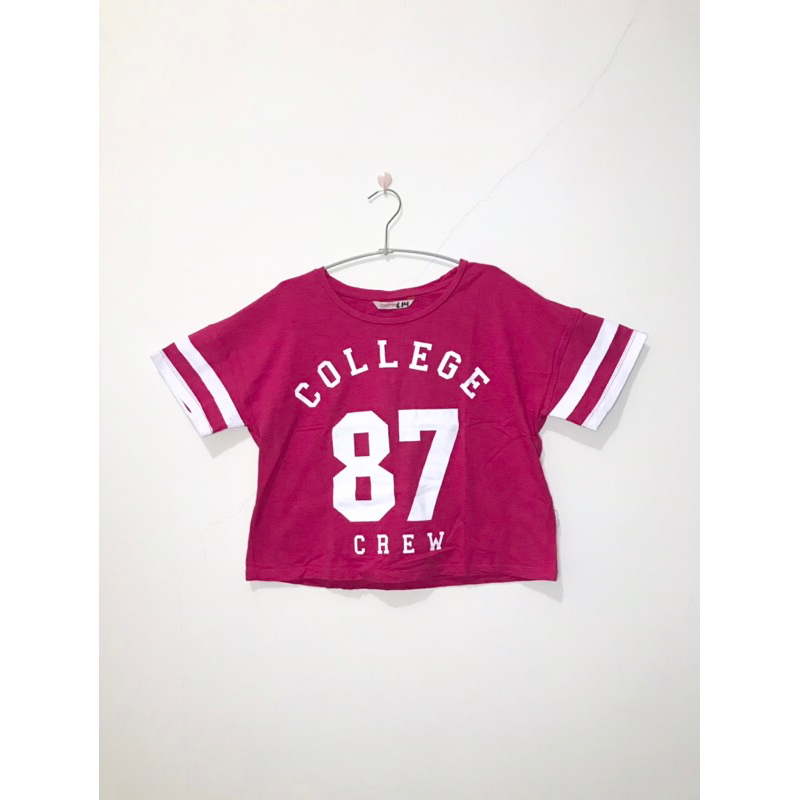 Kaos Crop Baseball College 87 Crew - CoolTeen [Baju Bekas, Baju Preloved, Baju Second]