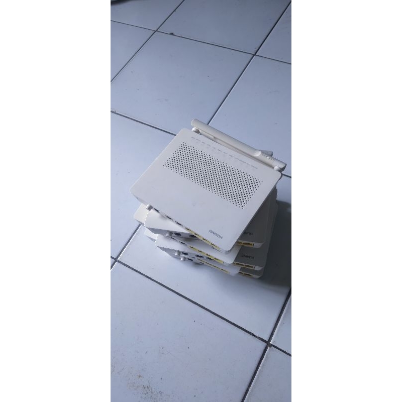 HUAWEI HG8245H