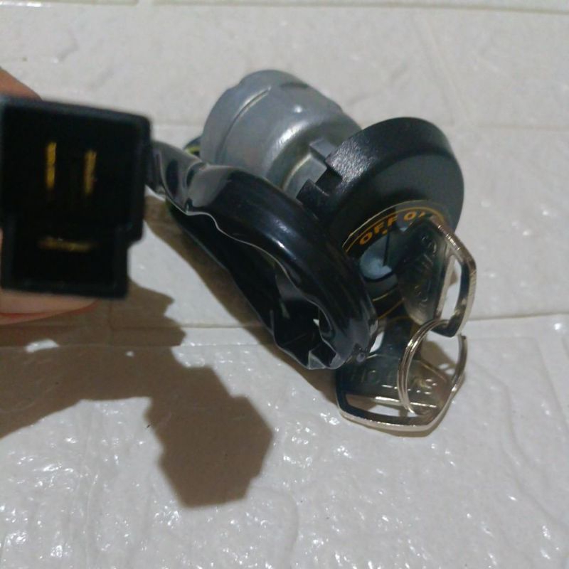 Kunci Kontak Starter Switch Daihatsu Zebra S88 S 89