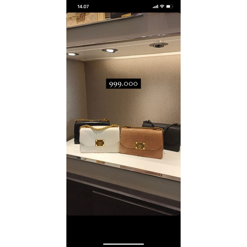 Tas Hitam croco charles n keith