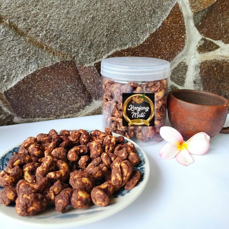 

Mete Coklat Kanjeng Mete kemas toples Kacang Mete Asli Wonogiri