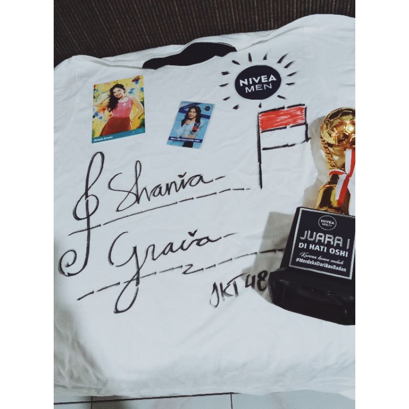 Kaos NiveaMen TTD Gracia JKT48 (Bonus PP, PC, dan Piala)