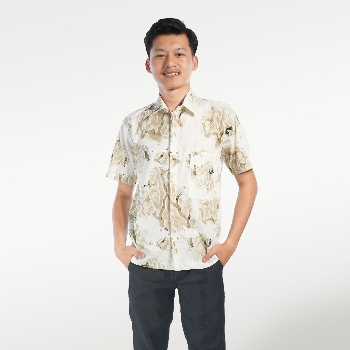 BATIK TRUSMI Kemeja Batik Pria Motif Mega Mendung Bumi Hijau PH Cocok Untuk Seragaman