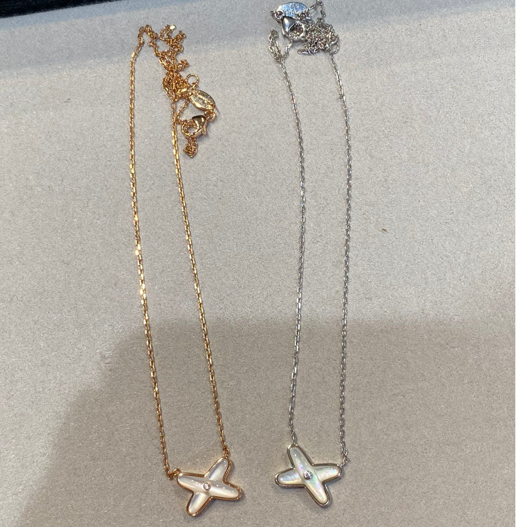 Kalung Emas dengan Silang Mutiara Putih Perhiasan Fashion 17K Emas