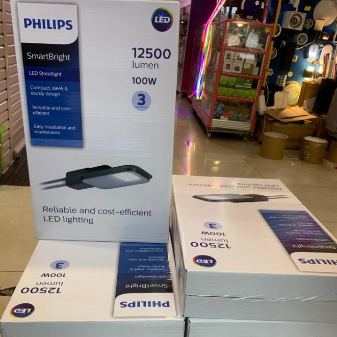 Lampu Jalan pju BRP131 100W 100 Watt Philips streeth light