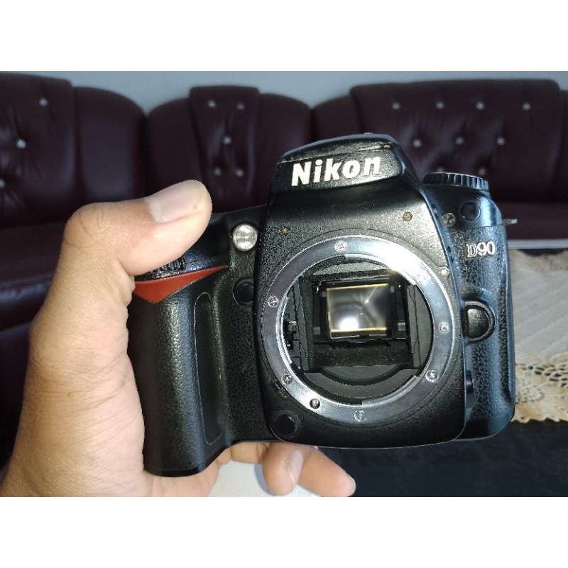 Nikon D90 (body only)