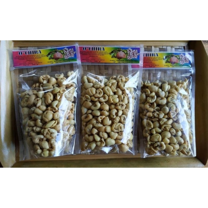 

kacang/biji Pachira merk "O'chira