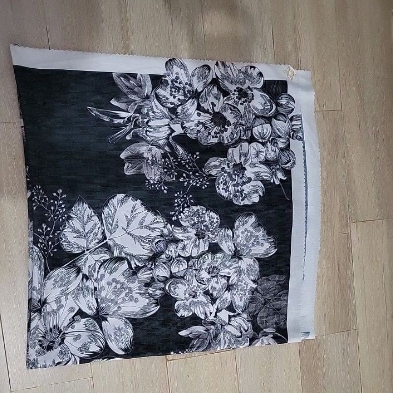 wearing klamby mandalika scarf preloved