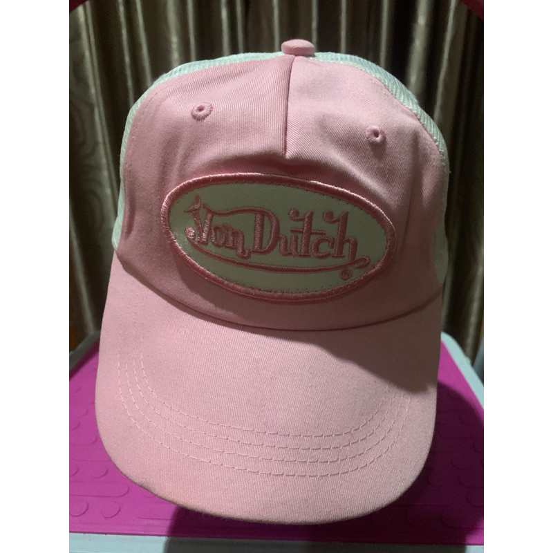 Topi Cap Jaring Von Dutch soft pink