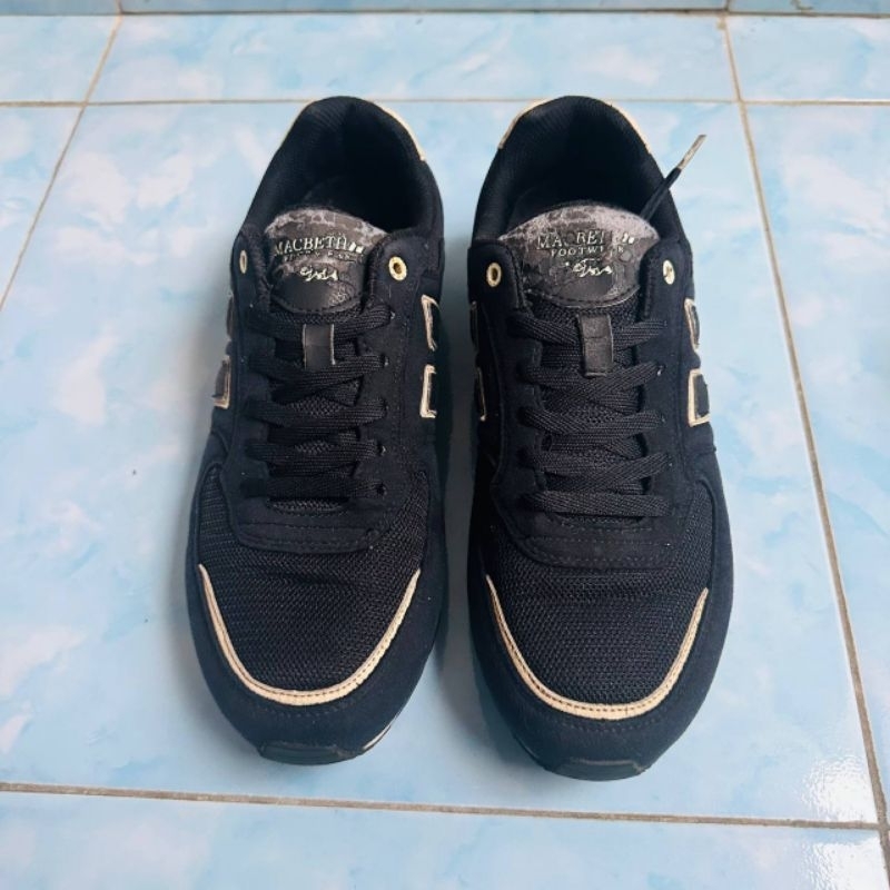 Macbeth FISCHER Black Cement