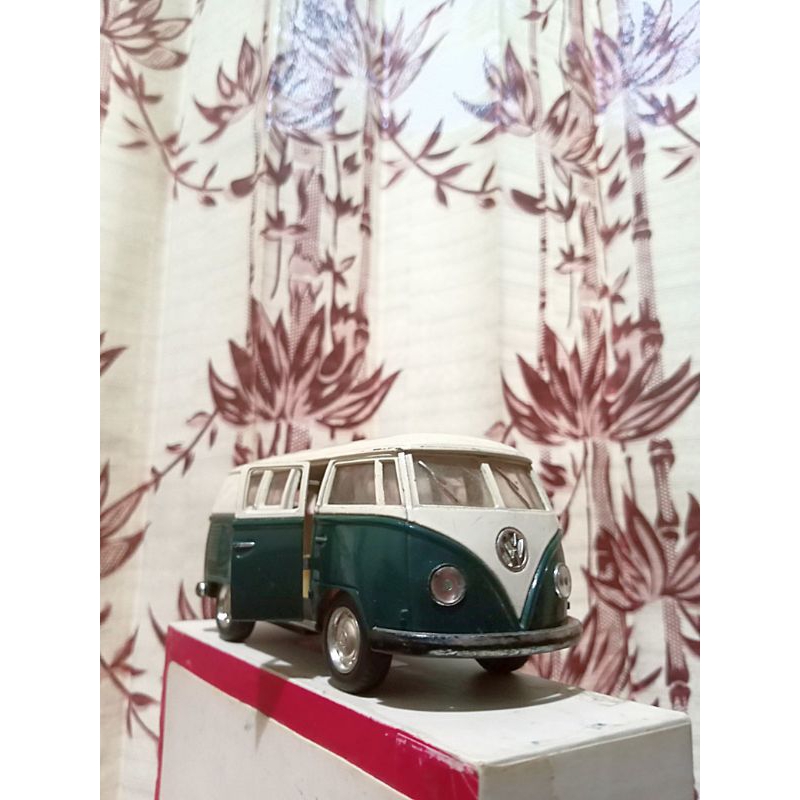Kinsmart Classic 1962 Volkswagen Bus Van Diecast - Dark Green