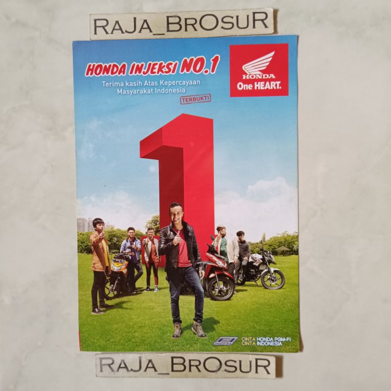 Poster brosur katalog leaflet Honda 2013 berisi motor Honda Beat FI/Vario 125/Spacy/Scoopy FI/PCX 15