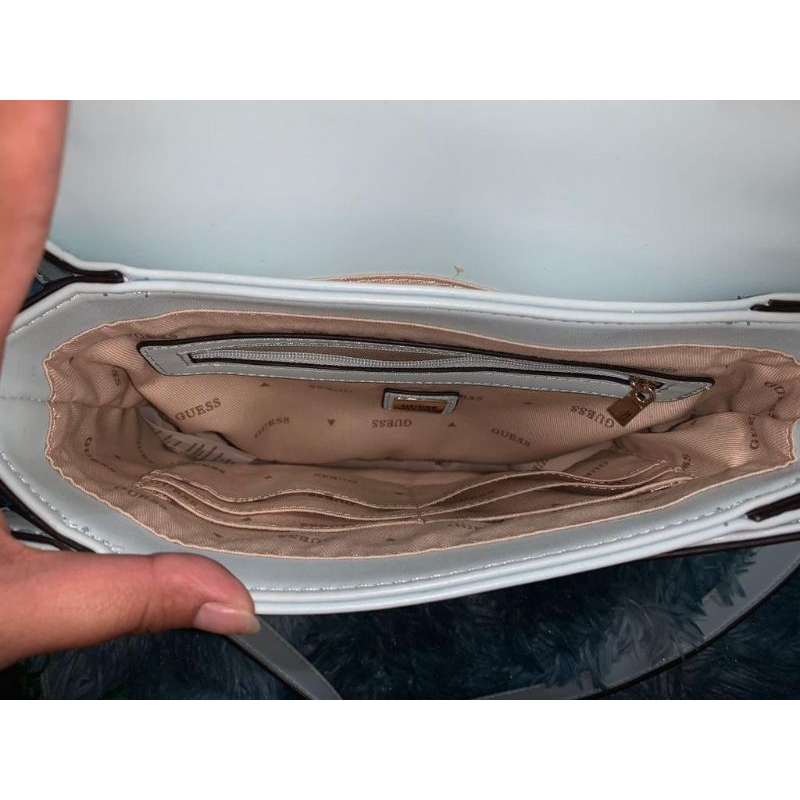 guess corina top handle