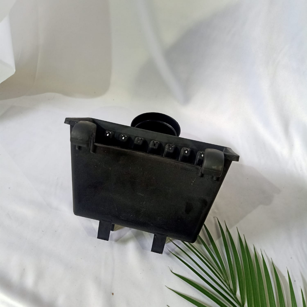 Pot tempel dinding hitam polos/pot agro/pot anggrek