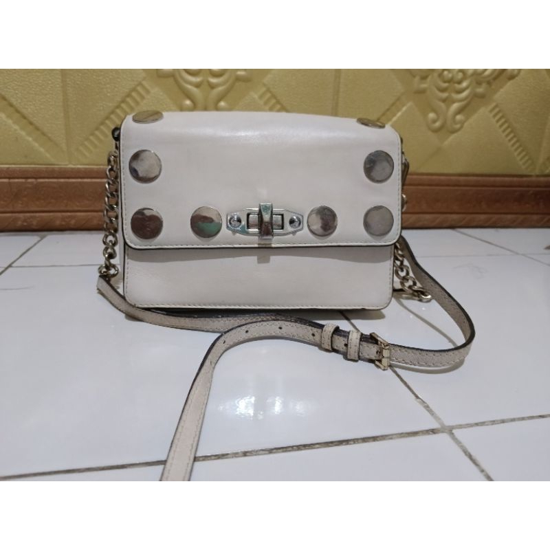 Sling bag rantai MK jarang ada.. no cancel..no rektur .. ambyarr