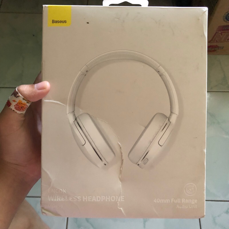 preloved headphone baseus