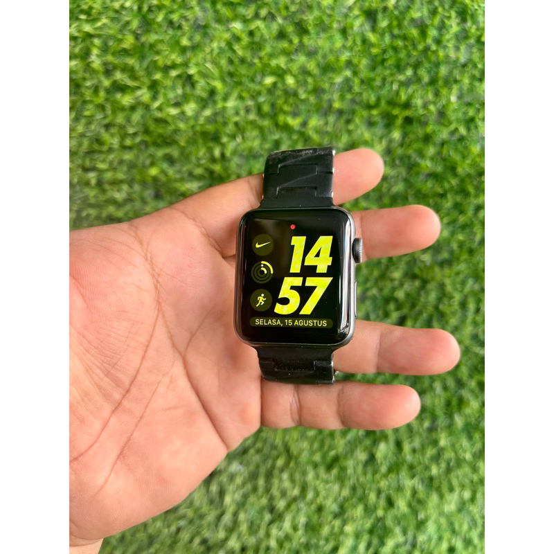 Apple watch series 3 42mm nike