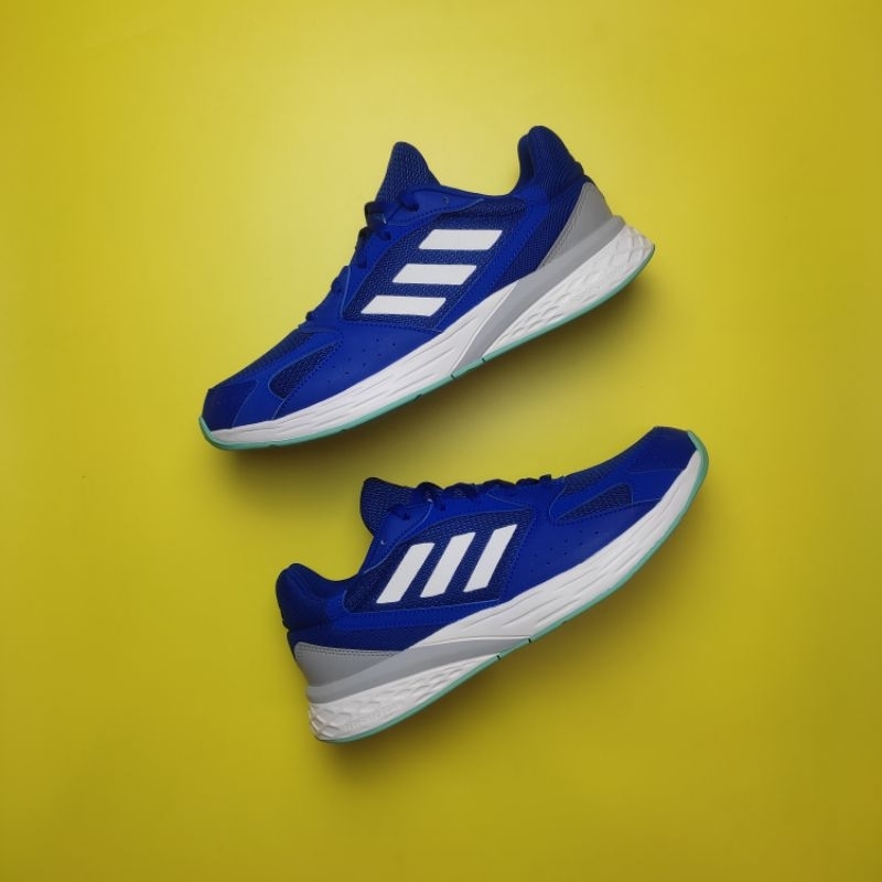 ADIDAS RESPONSE RUN  ORIGINAL (size 43⅓, 44)