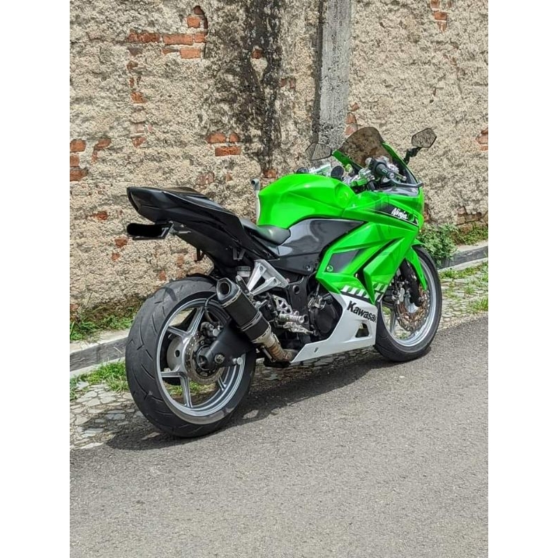 COVER TANGKI KAWASAKI NINJA 250 KARBU MODEL DUCATI